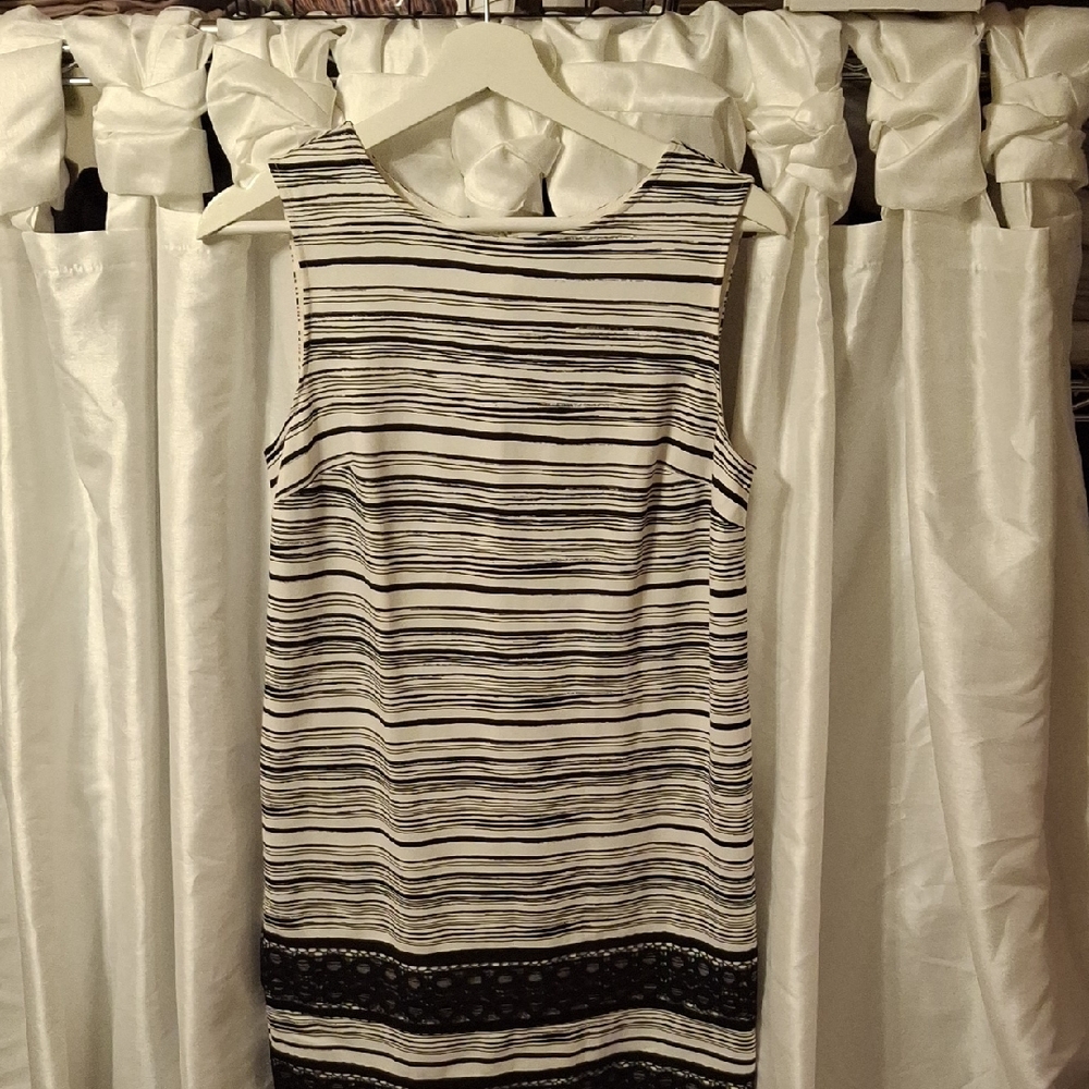 Ann Taylor Black and White Patterned Sleeveless Dress 8P